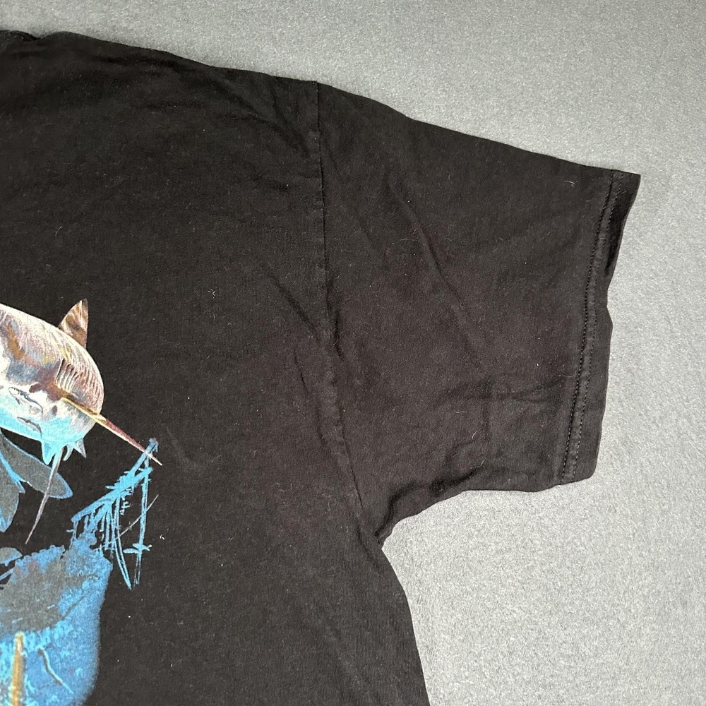 Guy Harvey Shirt Mens Large Black Pirate Skull Sharks Graphic Pocket Fishing Tee - Picture 4 of 11